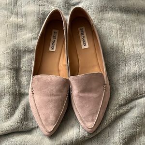 Steve Madden feather loafers